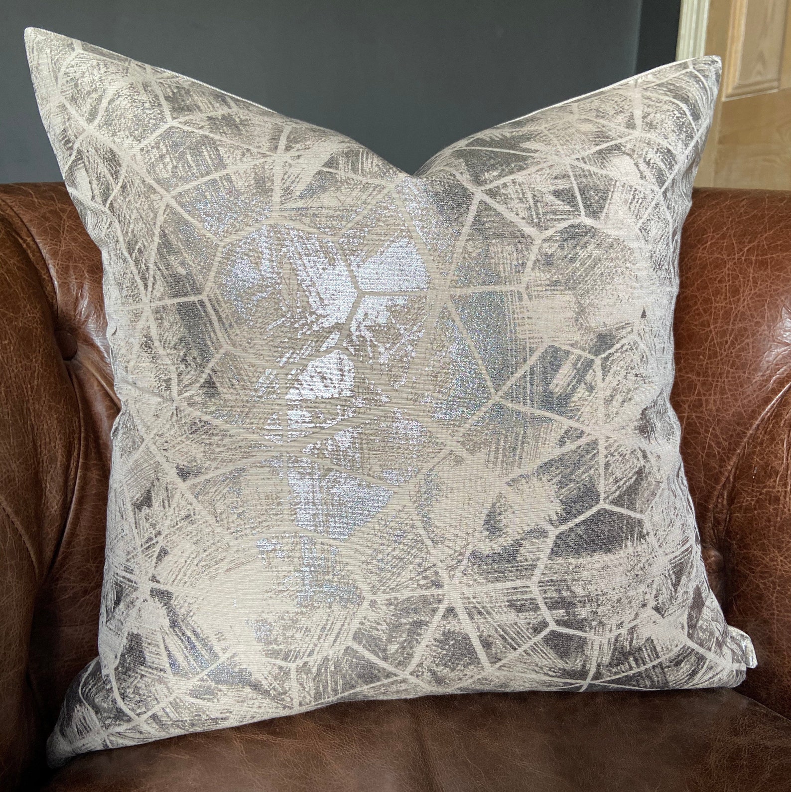 Cushion cover. Stylish throw pillow. Villa Nova. Beige with Etsy 日本