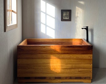 Ofuro Wooden Soaking Bathtub Iroko Wood Customizable