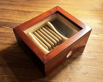Cigar Humidor Cedar Wood 25-50 Cigars with Analog Hygrometer 2 Seperator