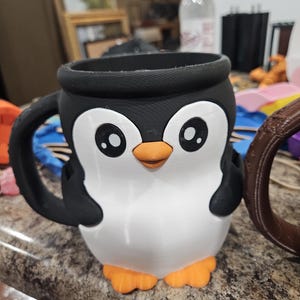 3d penguin  ice cream pint holder