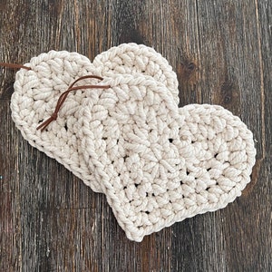 Farmhouse Heart Trivet, Crochet Trivet, Crochet Hot Pad, Crochet Potholder, Cotton Heart Trivet, Rustic Farmhouse Knit Trivet, Macramé décor