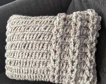 Soft and Chunky Braided Crochet Pillow, Crochet Soft Pillow Cover, Cozy and Chic Crochet Pillow, Throw Pillow, Handmade Pillow, Knit Pillow