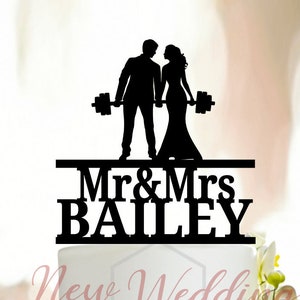 Fitness Couple Cake Topper,Barbells lifting Cake Topper,Weight lifting Groom and Bride Cake Topper,Surname Cake Topper,Custom Toppers A115