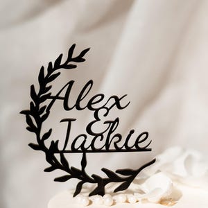 Krans bruidstaarttopper, boho bloementaarttopper, naam bruidstaarttopper, verlovingstaarttopper, gouden caketoppers, kalligrafietopper