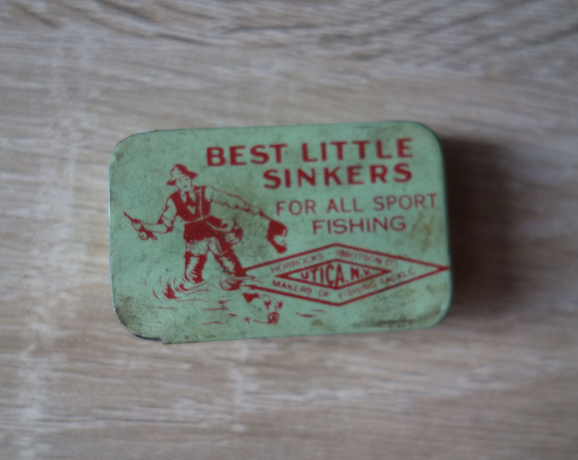 Bobber/sinker tins/hook tin, vintage fishing tackle