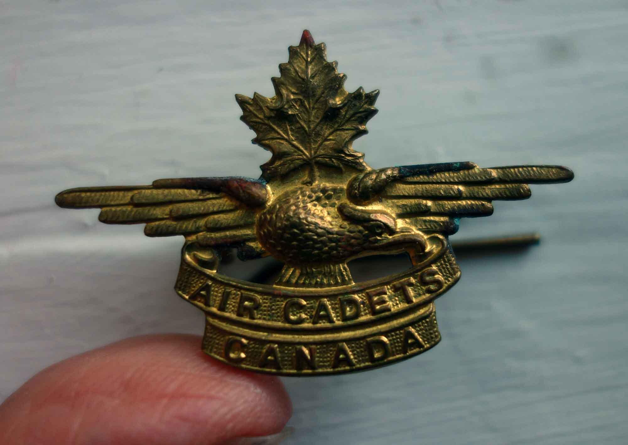 Brass Cap Badge Canada