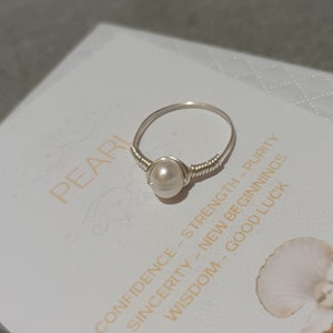 Pearl ring-925 Sterling Silver pearl ring-Pearl jewellery-Handmade wire wrapped pearl ring-Pearl jewellery-June Birthstone ring-Gift for her image 3