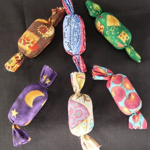 Tootsie Rolls Cat Toy (set of 6)