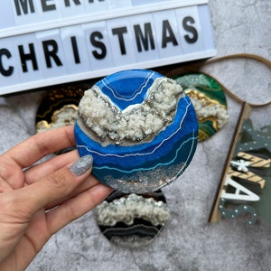 Weihnachtsbaumschmuck, Geode inspirierter Baumschmuck, Epoxy Kristallkunst, witchy Dekor.