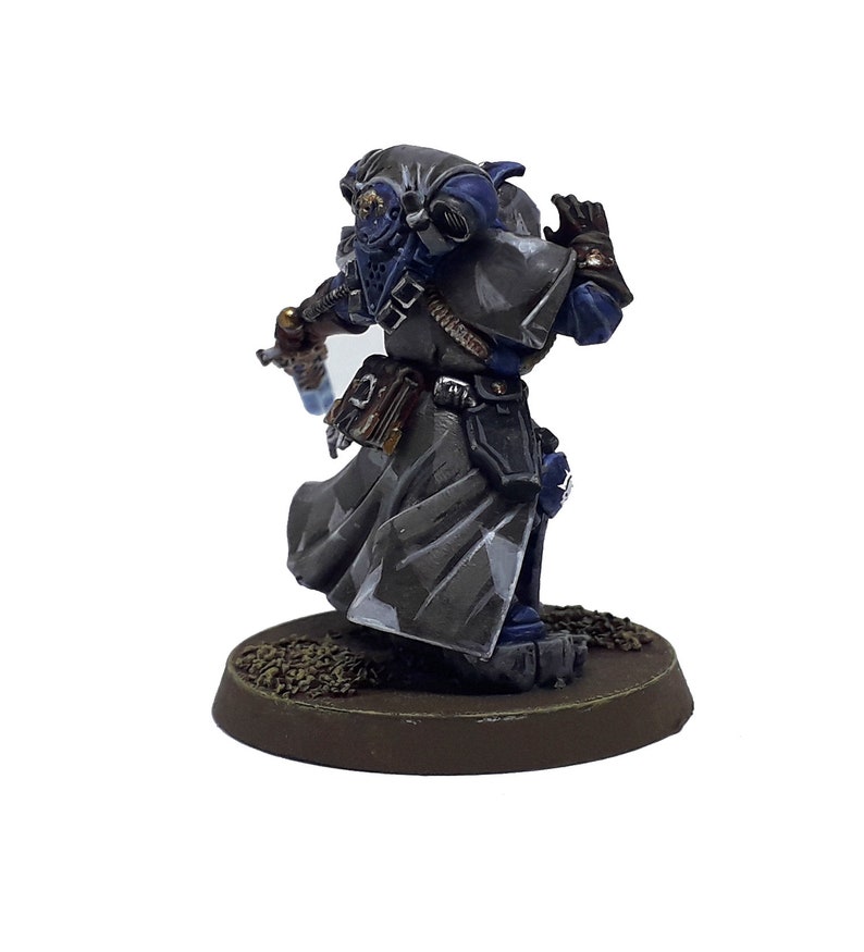 Primaris Librarian In Phobos Armour Warhammer 40k Warhammer Etsy