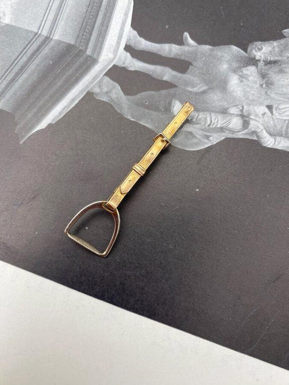 Antique 10k Gold Figural Equine Saddle Stirrup Articulated Vertical Bar Pin