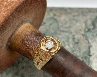 Handsome 14k Gold Sculptural Nugget Dimensional Set Floating .75ct Solitaire Diamond Men's Ring