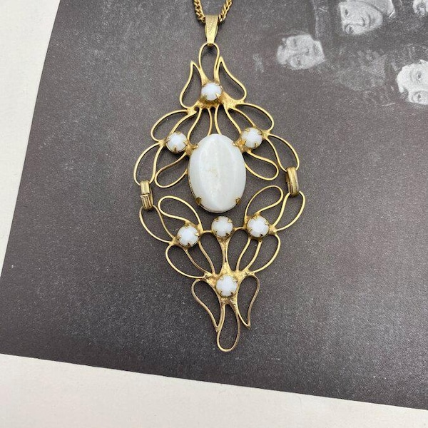 Vintage c.1940s/50s Golden Toned Milk Glass Skeletal Chandelier Drop Necklace 17"L