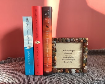 Beach Stone 5x5 Frame Bookend, Father’s Day Gift, 5x5 Frame Single Bookend, Stone Frame Bookend, Bookshelf Bookend, Handcrafted Bookend