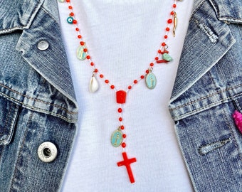 Rosarietty! Vintage rosary revisited. Miraculous Madonna, multi charms. Boho Style. Hand painted! Handmade in Italy! Coral
