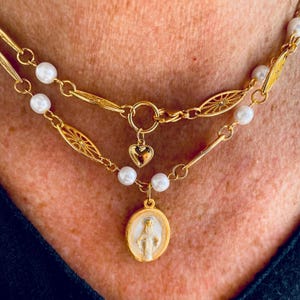 My White Holy Mary Rosary! Vintage Style! Long Rosary Necklace with Miraculous Madonna Medal, Hand Enamelled! Handmade in Italy!