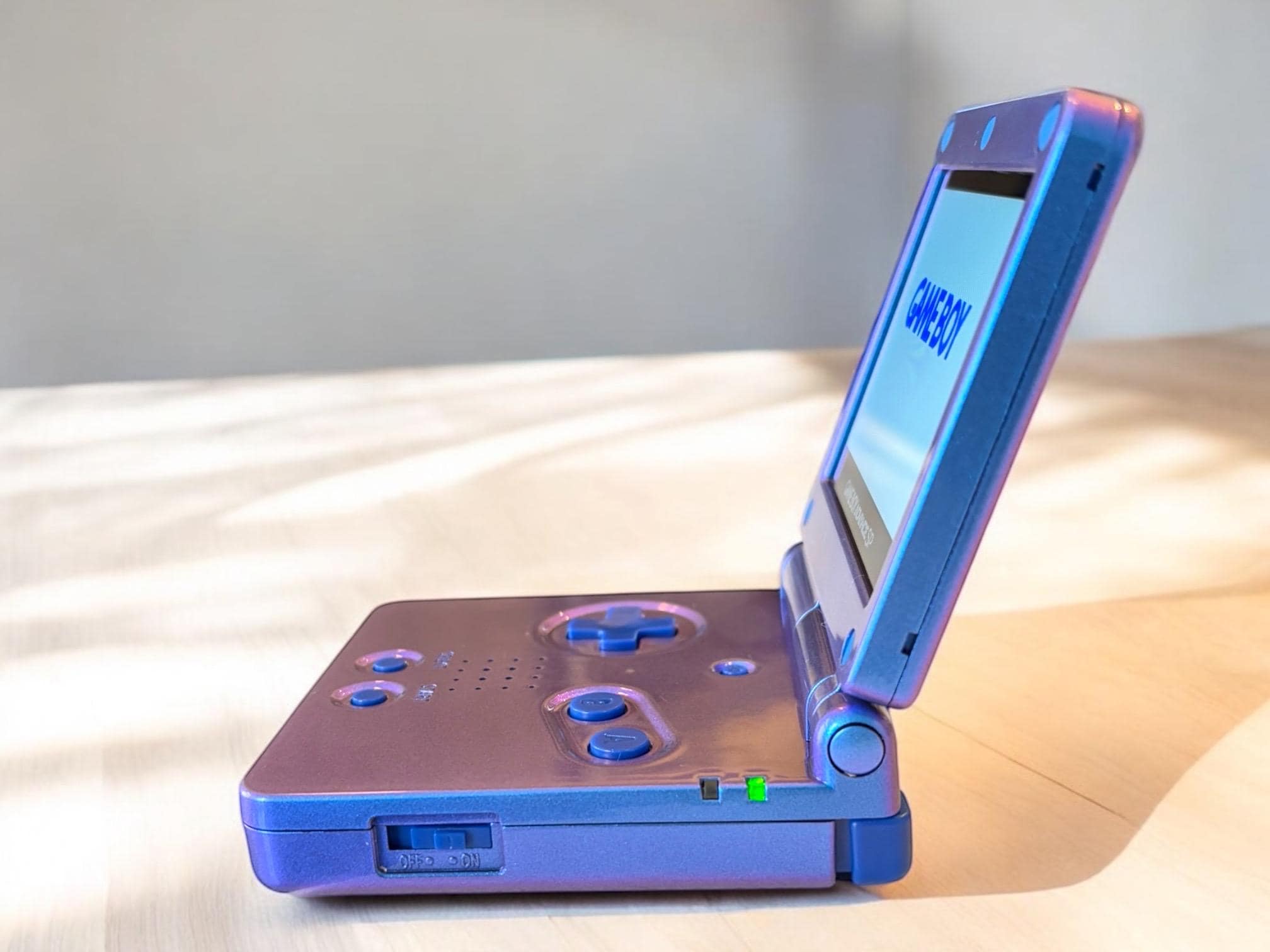 改造済みゲームボーイアドバンスSP IPSV2/V5 | USB-C充電 | カメレオン 