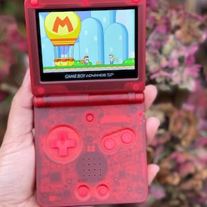 Retro Gaming: Angepasste, rote Gameboy Advance SP Konsole mit IPS V2 Upgrade, 10-stufiger Helligkeitsregulierung & USB C