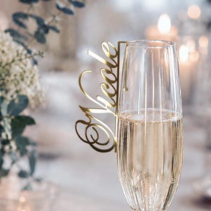 Personalized Champagne Flute Name Tag, Acrylic Wedding Place Card, Custom Name Charm, Bridal Shower Table Decor, Wedding Reception Seating
