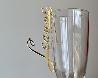 Personalisierte Acryl Hochzeit Tischkarten: Elegante Namensschilder