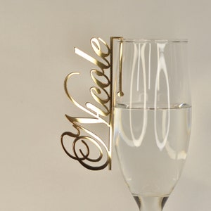 Marque-place acrylique miroir doré | Charme du vin | Décoration en verre | Noms d'invités | Marque-place pour mariage | Noms découpés au laser