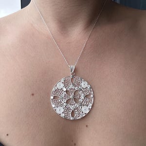 Colar elegante com design de filigrana de prata feito à mão para mulheres, pingente de prata esterlina estilo vintage, presente para ela, acessório boho chique