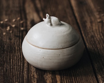 Fawn - Handmade pottery jar with lid - minimal earthy ceramics - spirit animal fawn - wheel thrown - matte colour