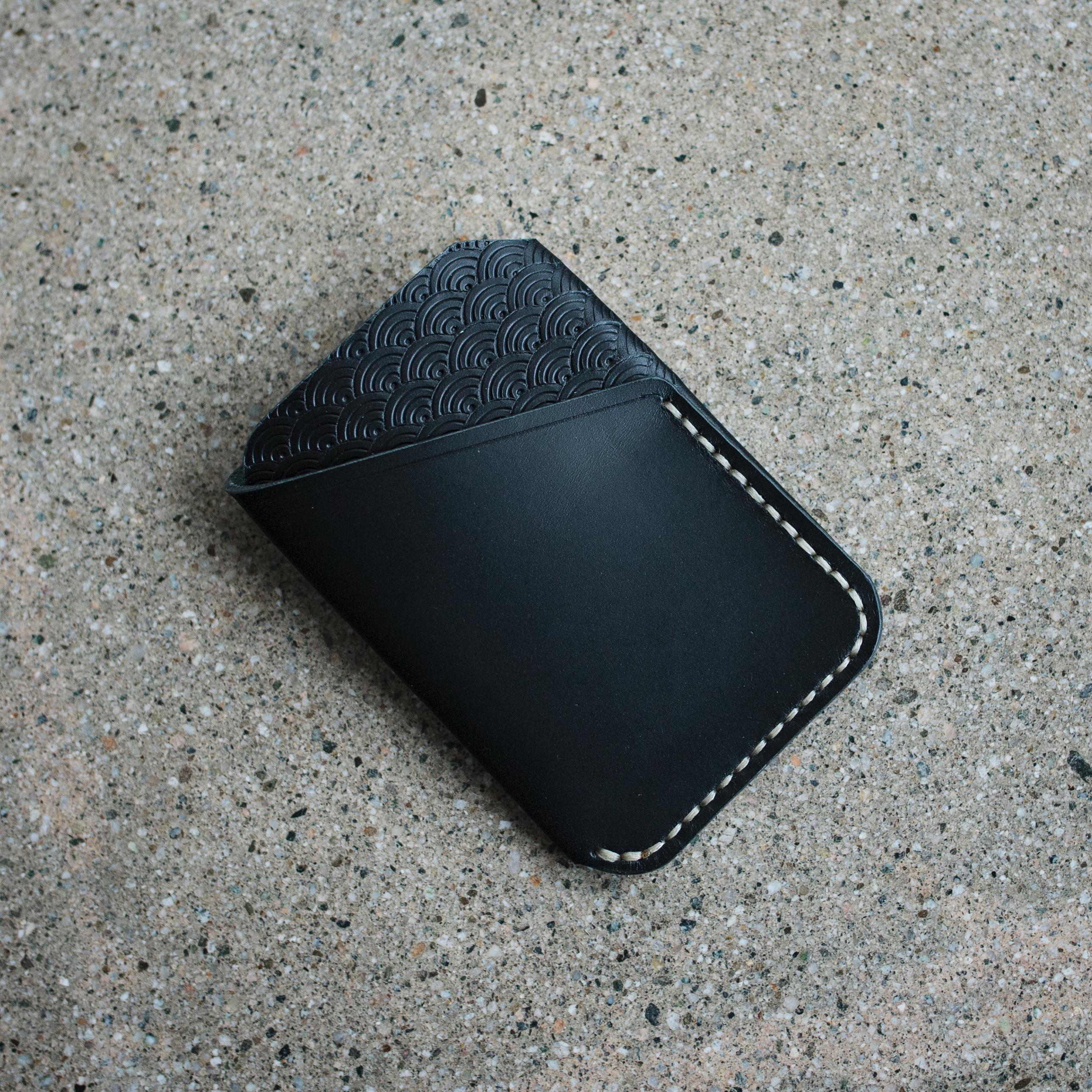 Black Buttero Leather Vertical Wrap Cardholder Wallet - Seigaiha Wave Pattern