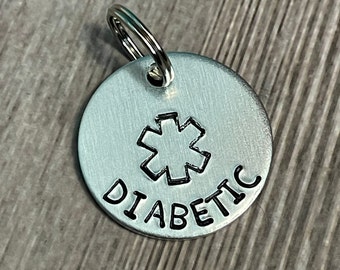 Handgestempeld medisch waarschuwingslabel: diabeticus, inbeslagname-ID