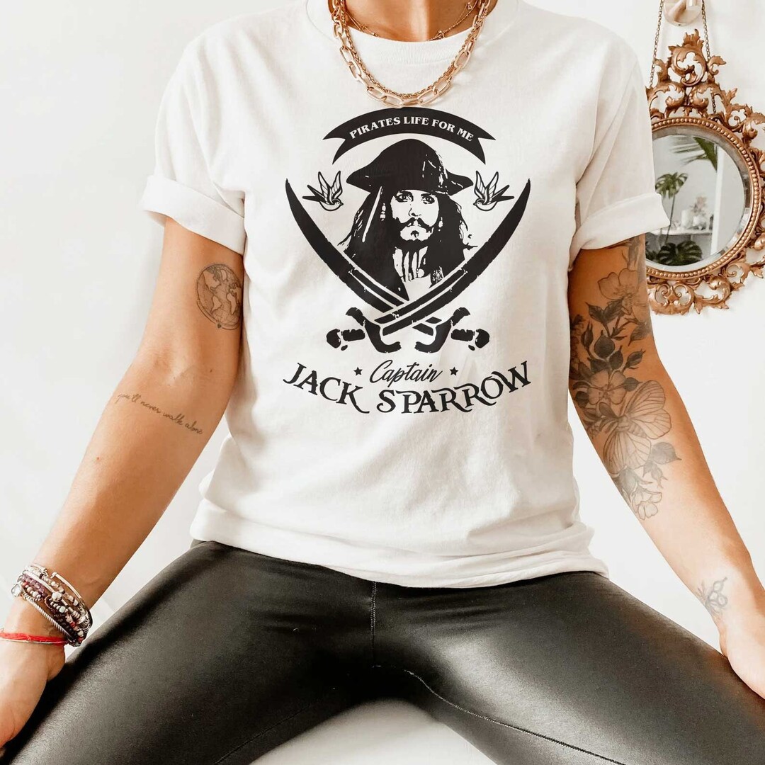 Captain Jack Sparrow Shirt: Pirates of the Caribbean Unisex Tee - Etsy