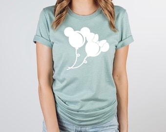 Mickey and Minnie balloon t-shirt Disney t-shirt, Disney fashion, Disney clothes, Disney tops