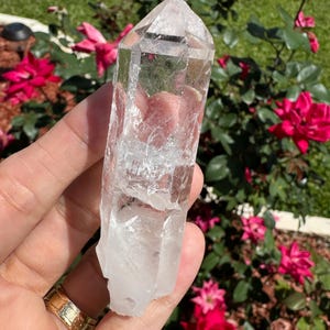 Crystal Quartz Point Water Clarity, Arkansas Quartz, Lemurian 52g | Beautiful Gifts for Collectors and Mineral Enthusiasts!
