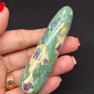 Ruby Fuchsite Massage Wand | Natural UV!  73g | Love Vitality Energy
