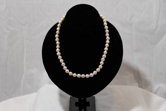 Freshwater Pearl Necklace - image 1