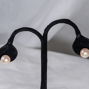 Button Pearl Stud Earrings image 1