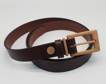 Sagarmatha Brave 304, Leather business belt, for men and women, biodegradable belt with wooden buckle
