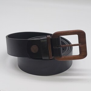 Vanoise Smile 406: Handmade Vegetable Tanned Leather Belt, Wooden Buckle, Unisex