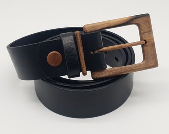 Sagarmatha Brave 406, Leather casual belt, for men and women, biodegradable belt with wooden buckle