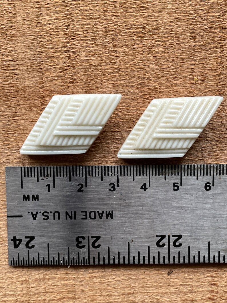 Paralellogram-o-rama Set of 2 Gorgeous White Glass Buttons for sewing or collecting image 3