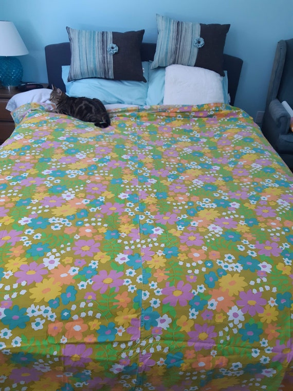 2 Vintage Flower Power Flat Sheets Etsy