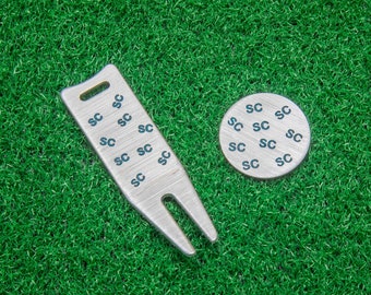 Snowing Initial Golf Ball Marker / Divot Tool Set