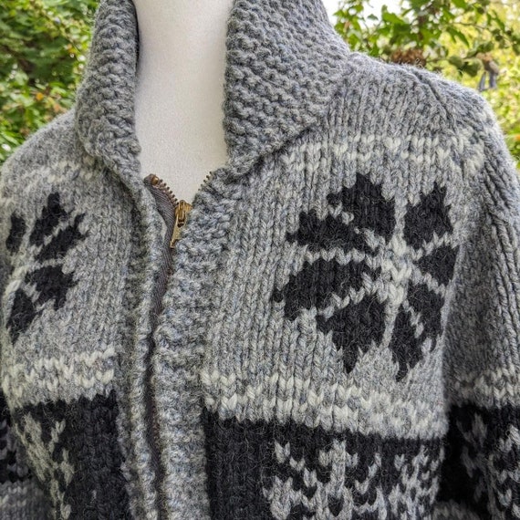 Vintage 60s Sweater. 70s Gray Geometric Heavy Wei… - image 4