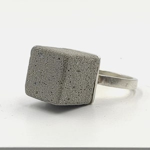 Würfel Beton Ring 925 Sterling Silber, Moderne Geometrische Ring, Beton Schmuck, Moderne Architektur Ring, Zeitgenössischen Schmuck.