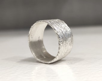 Anillo de plata de banda ancha, anillo de banda ancha texturizado, anillo de plata moderno 925, anillo de banda ancha de 0,9 mm, anillo de banda para mujeres, anillo de banda único grueso, S3