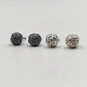 Pendientes de bola de plata con textura, pendientes de bola de plata oxidada, pendientes de botón geométricos de simplicidad para uso diario S22.