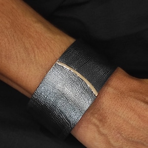 Wide Silver Adjustable Bracelet,Textured Oxidized Silver And Gold Bracelet,Wide Statement Bracelet,Contemporary Jewels,Cuff Silver Bracelet