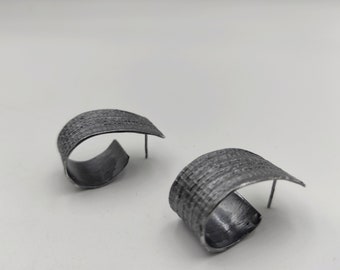 Textured Wide Silver Hoop Earrings Statement Hoop Earrings Stud Hoop Earrings Open Hoop Earrings Oxidized Silver Hoop Earrings Flat Oval
