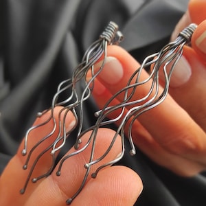 Ohrstecker Lange oxidierte Sterlingsilber-Ohrringe Spirale asymmetrische Draht-Ohrringe Statement-Schmuck