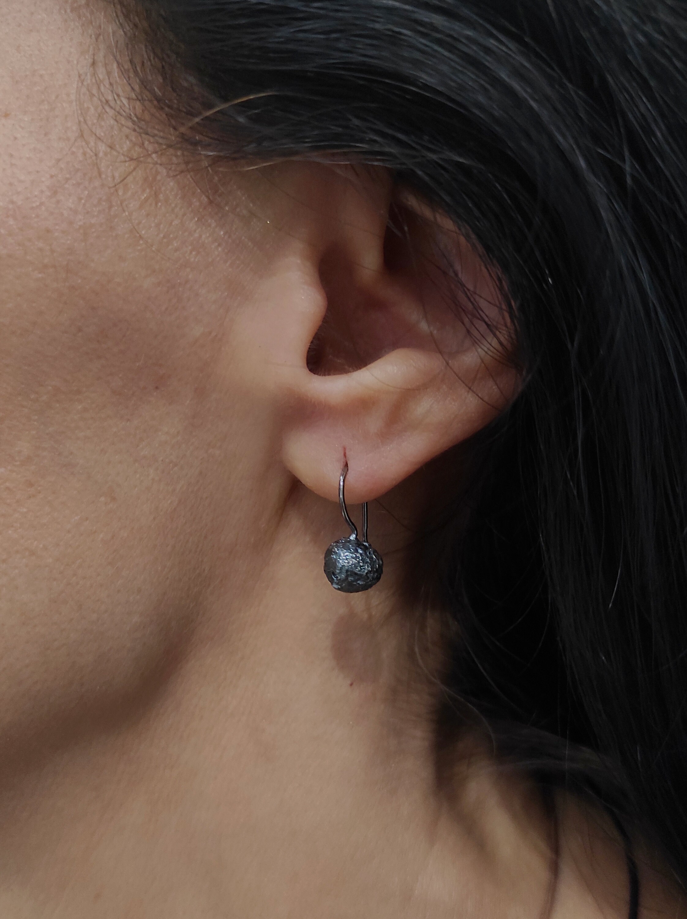 Boucles D'oreilles Pendantes En Argent Texturé Boule - 4,02g - Occasion