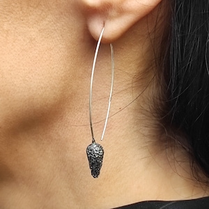 Arc Hoop Silver Earrings Silver Wire Earrings With An Oxidized Silver Charm Minimal Hoop Earrings Open Hoop Earrings Threader Earrings
